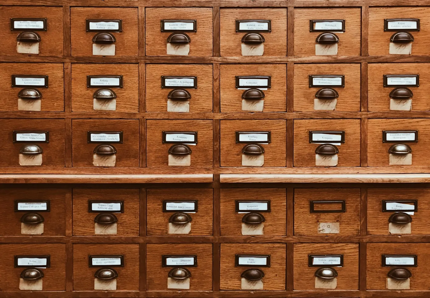Data Lake storage cloud con ingestion di fonti multiple eterogenee